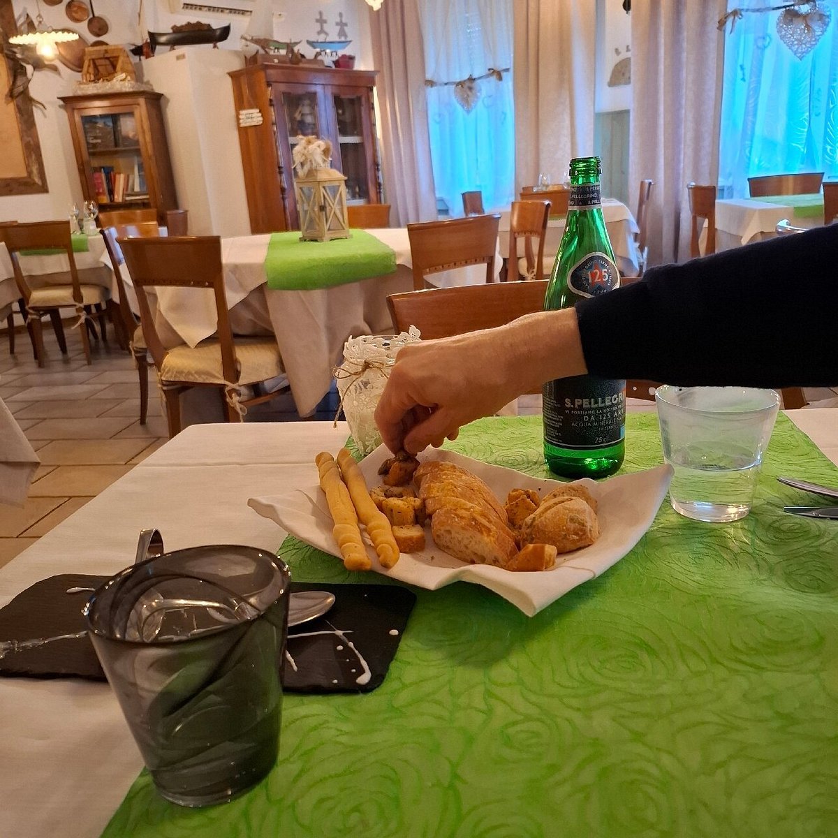 Ai Tre Canai
