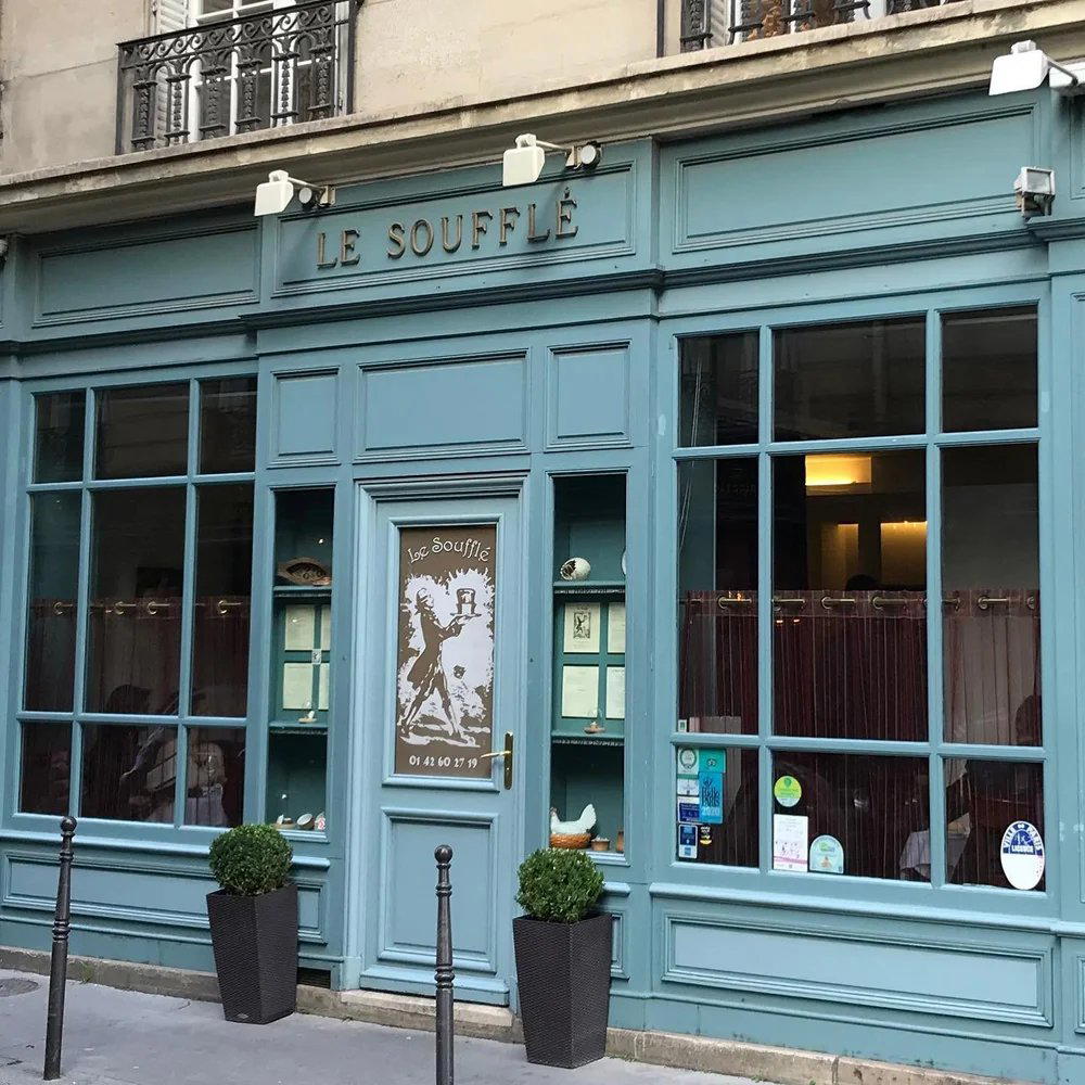 Le Soufflé restaurant in Paris, France