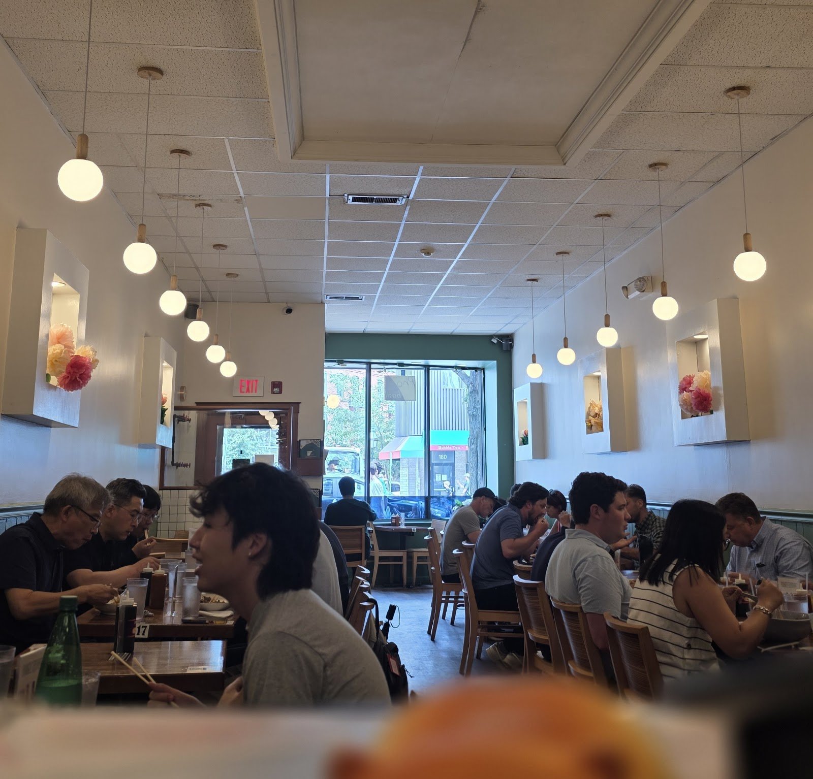 Henfolks, Restaurant in Boston
