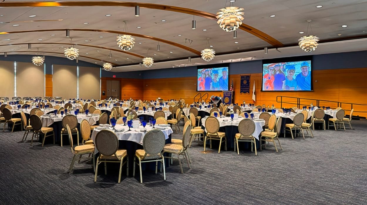 Scott's Seafood Ballroom, San Jose, United States