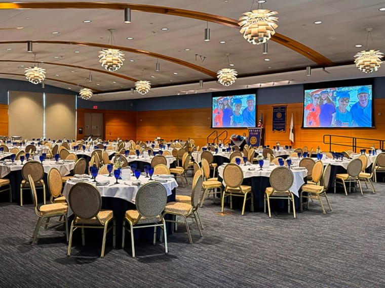 Scott's Seafood Ballroom, San Jose, United States