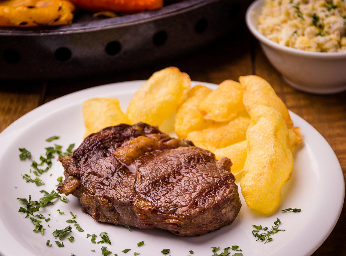 Restaurante & Parrillada El Tranvía restaurant in São Paulo, Brazil