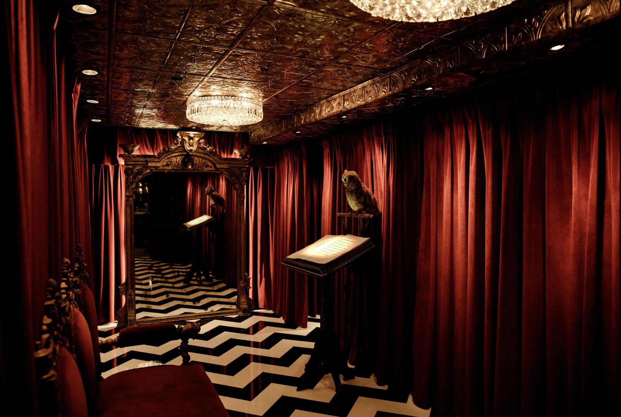 House of Cards restaurant in Nashville, United States