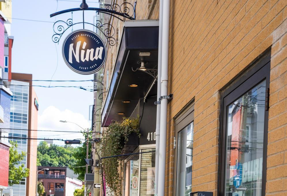 Nina Pizza Napolitaine St-Jean-Baptiste restaurant in Quebec City, Canada