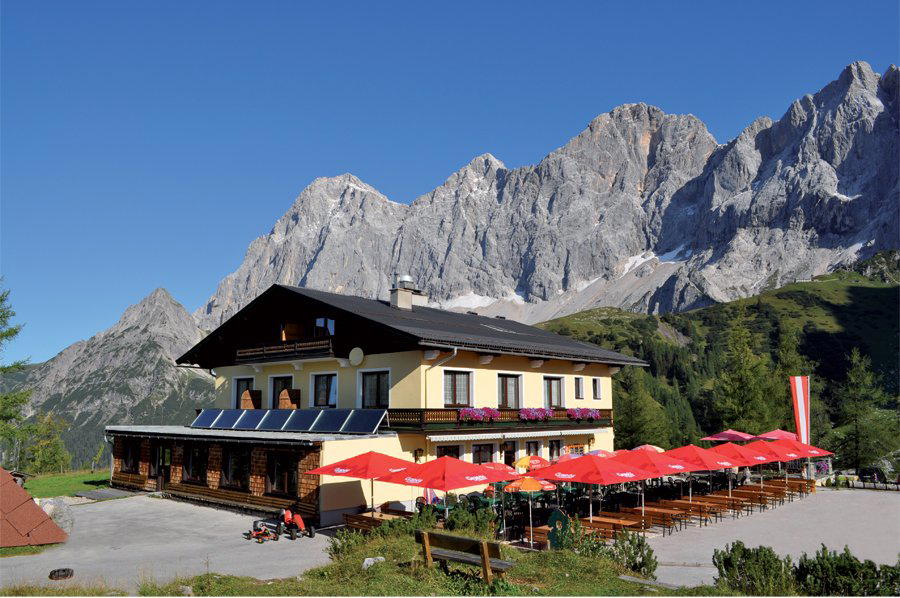 Gasthof Hunerkogel restaurant in Ramsau Am Dachstein, Austria