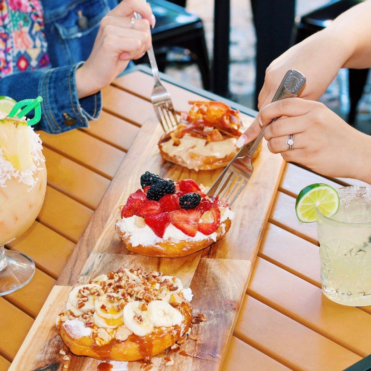 Gourdough’s Public House, Restaurant in Austin