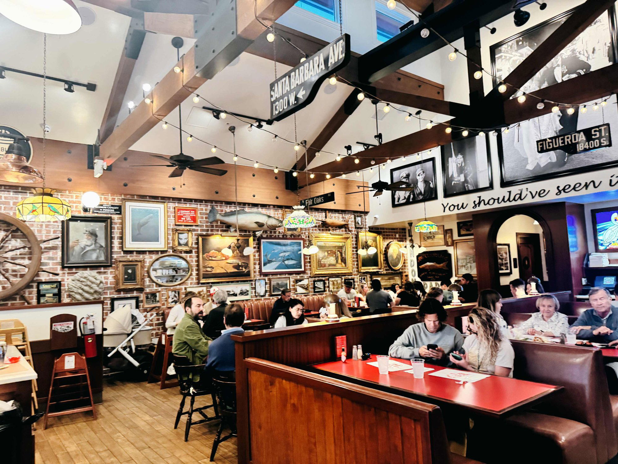 The Crab Cooker, Restaurant in Newport Beach