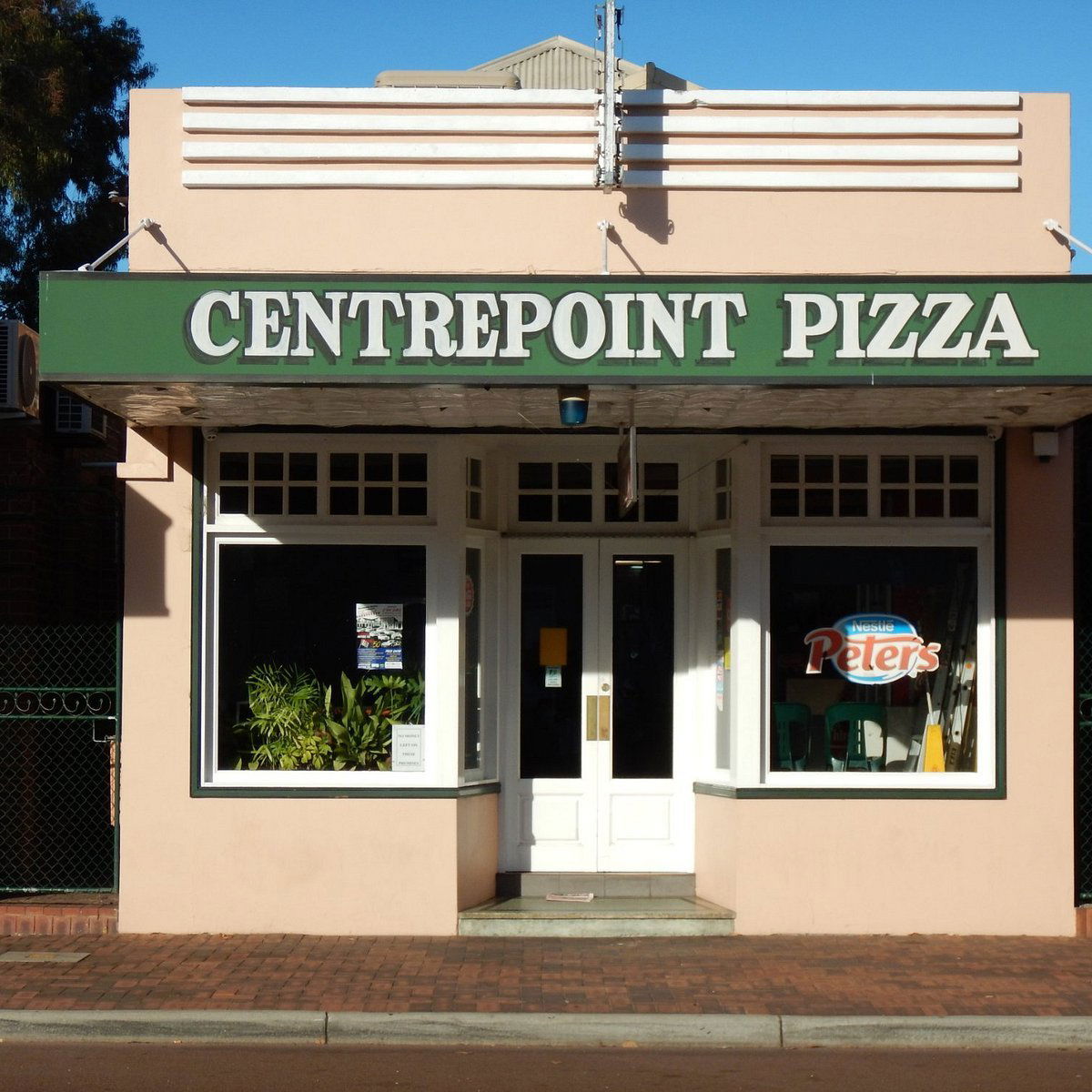 Centrepoint Pizza, Restaurant in Midland
