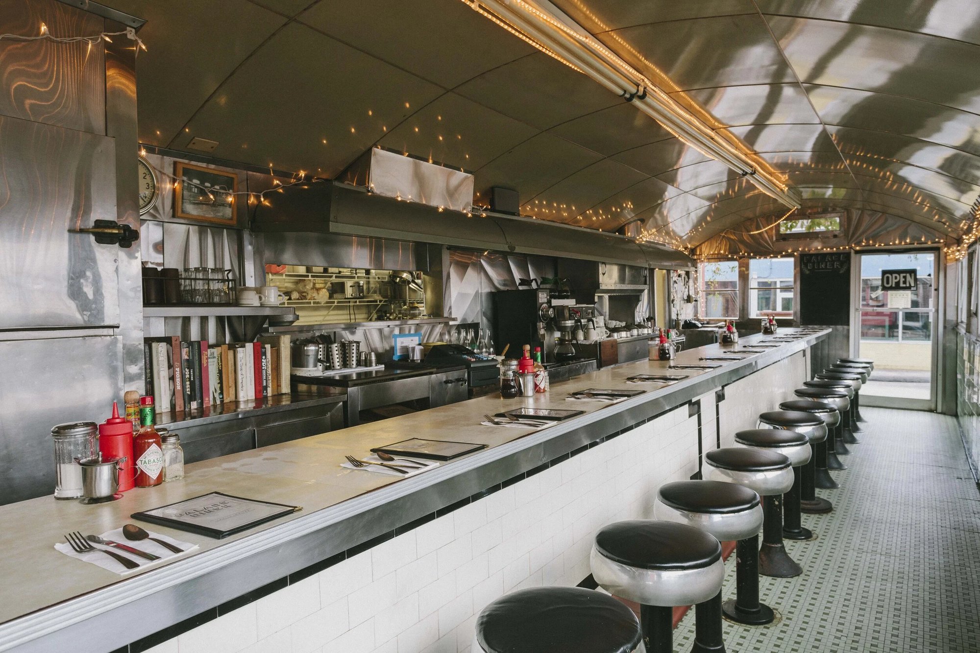 Palace Diner