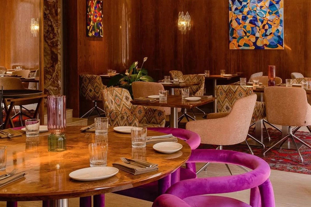 Persimmon, Restaurant in Saint Petersburg