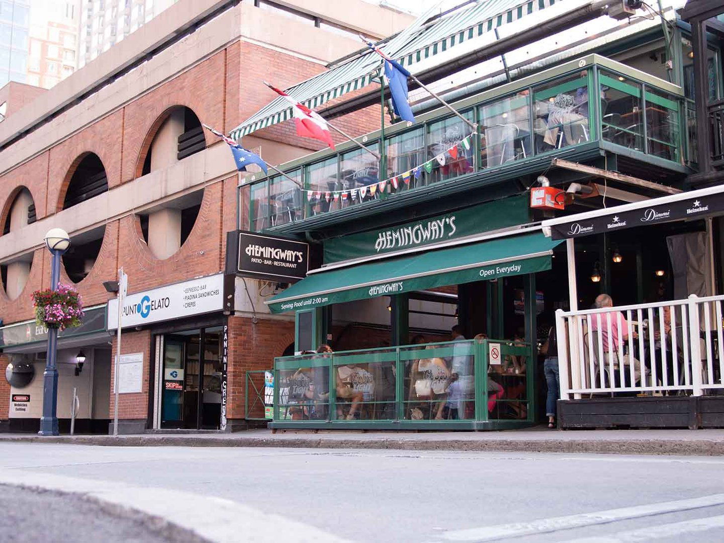 Hemingway's Restaurant and Bar, Restaurant in Toronto