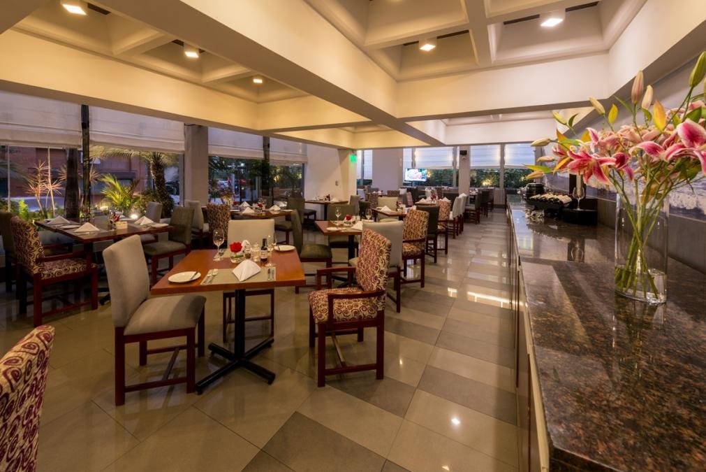 Sinfonia Restaurant, Restaurant in Lima