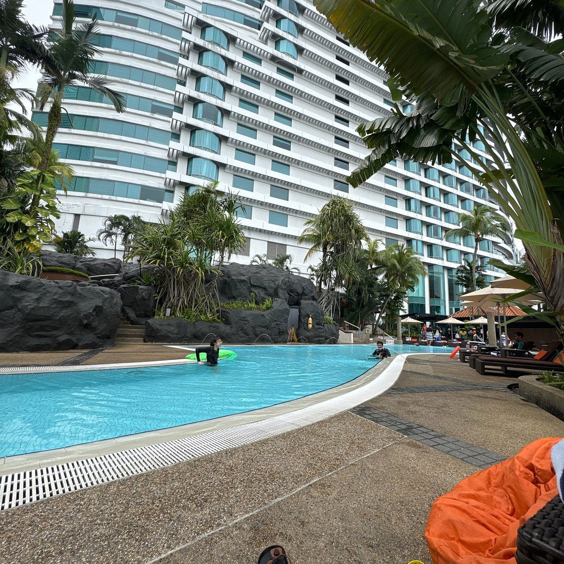 Boardwalk Poolside Restaurant, Restaurant in Kuala Lumpur