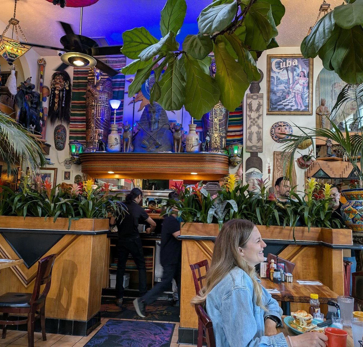 Tower Café restaurant in Sacramento, United States