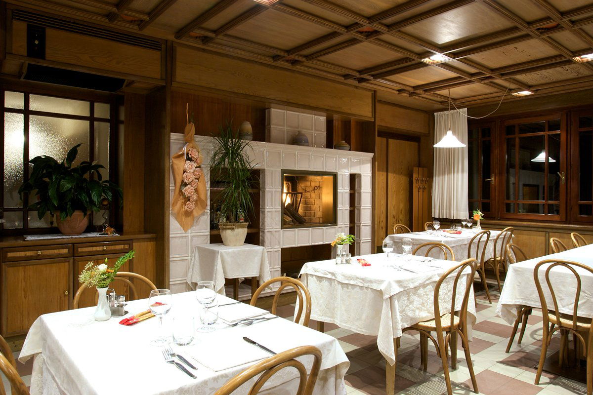 Blanch, Restaurant in Mossa