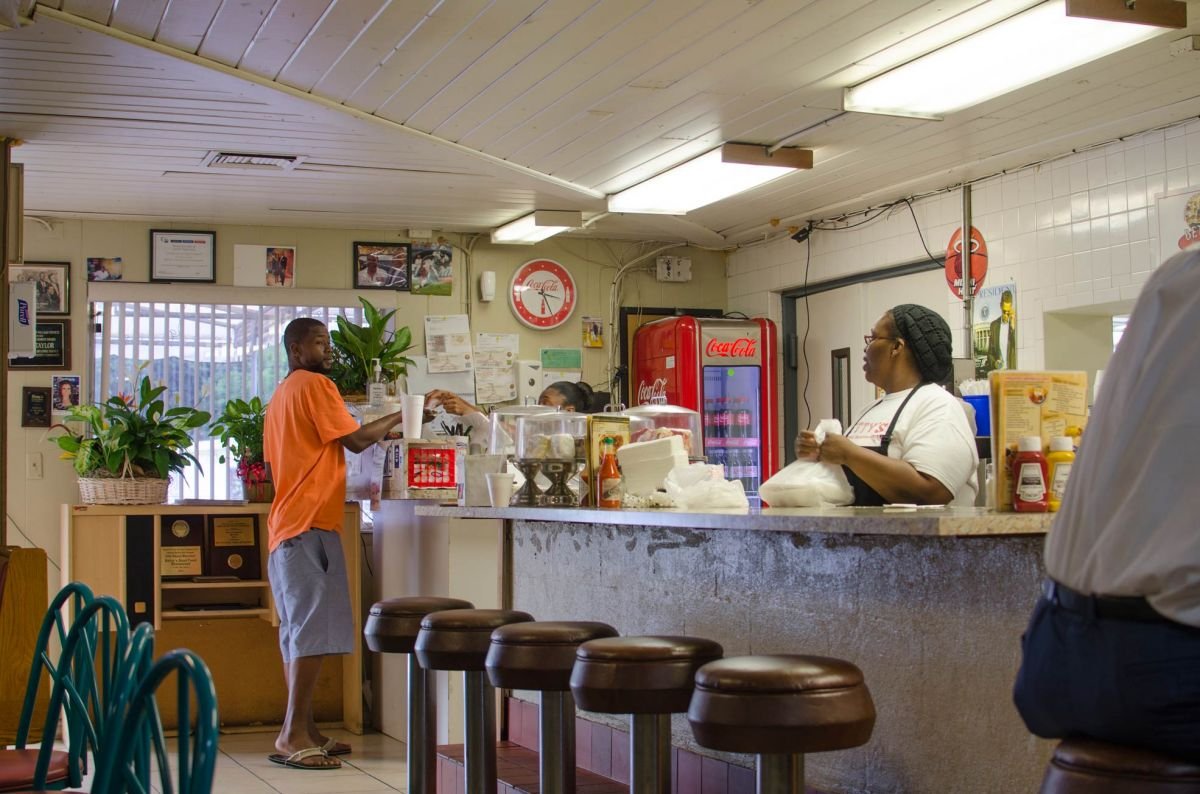 Betty's Soul Food Restaurant, Restaurant in Fort Lauderdale