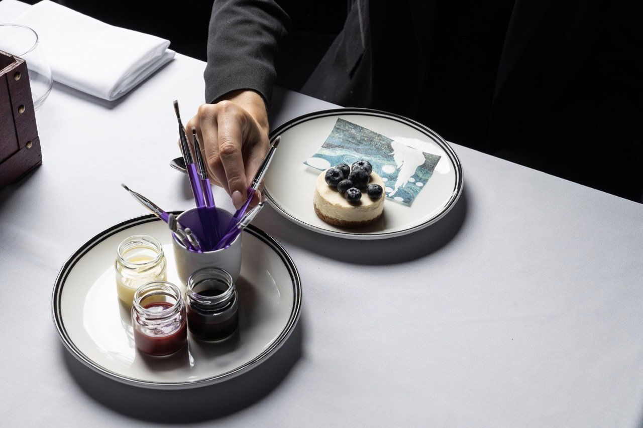 7 Paintings, Restaurant in Hong Kong