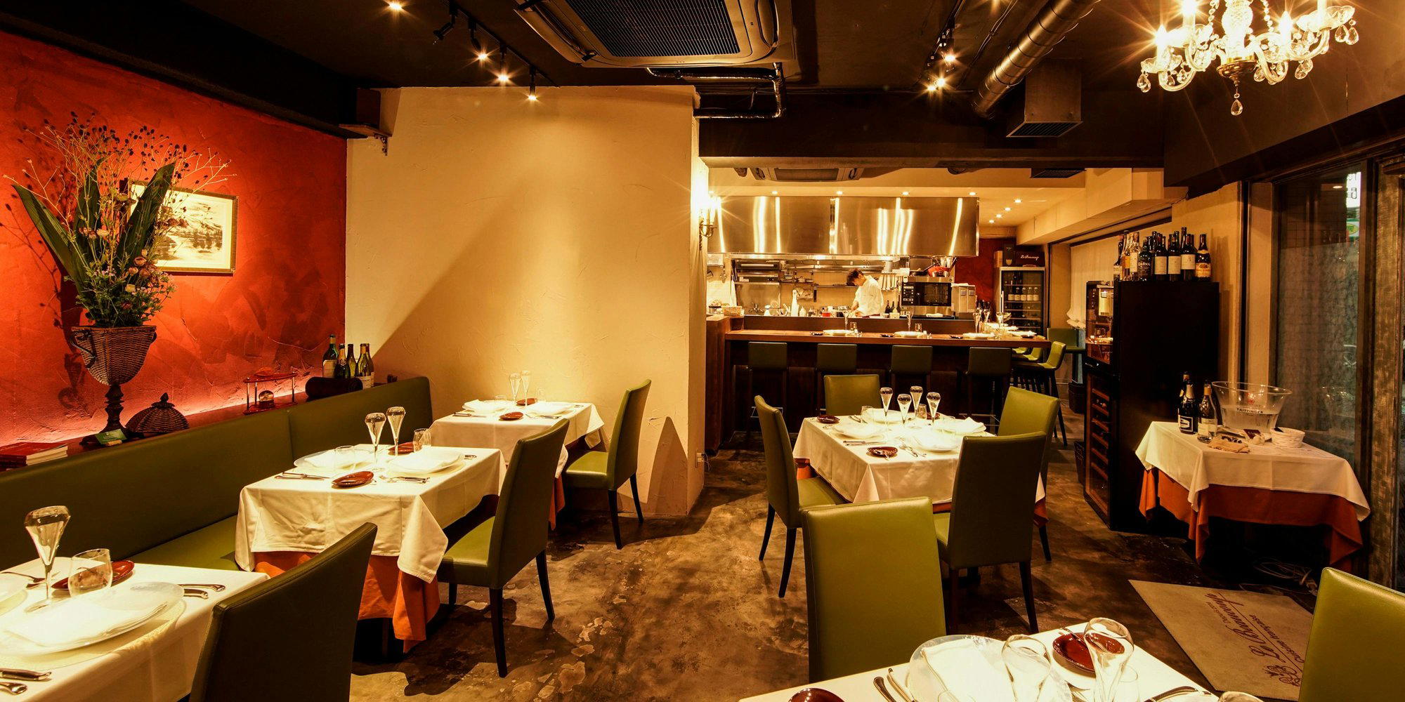 ル・ボークープ restaurant in Tokyo, Japan
