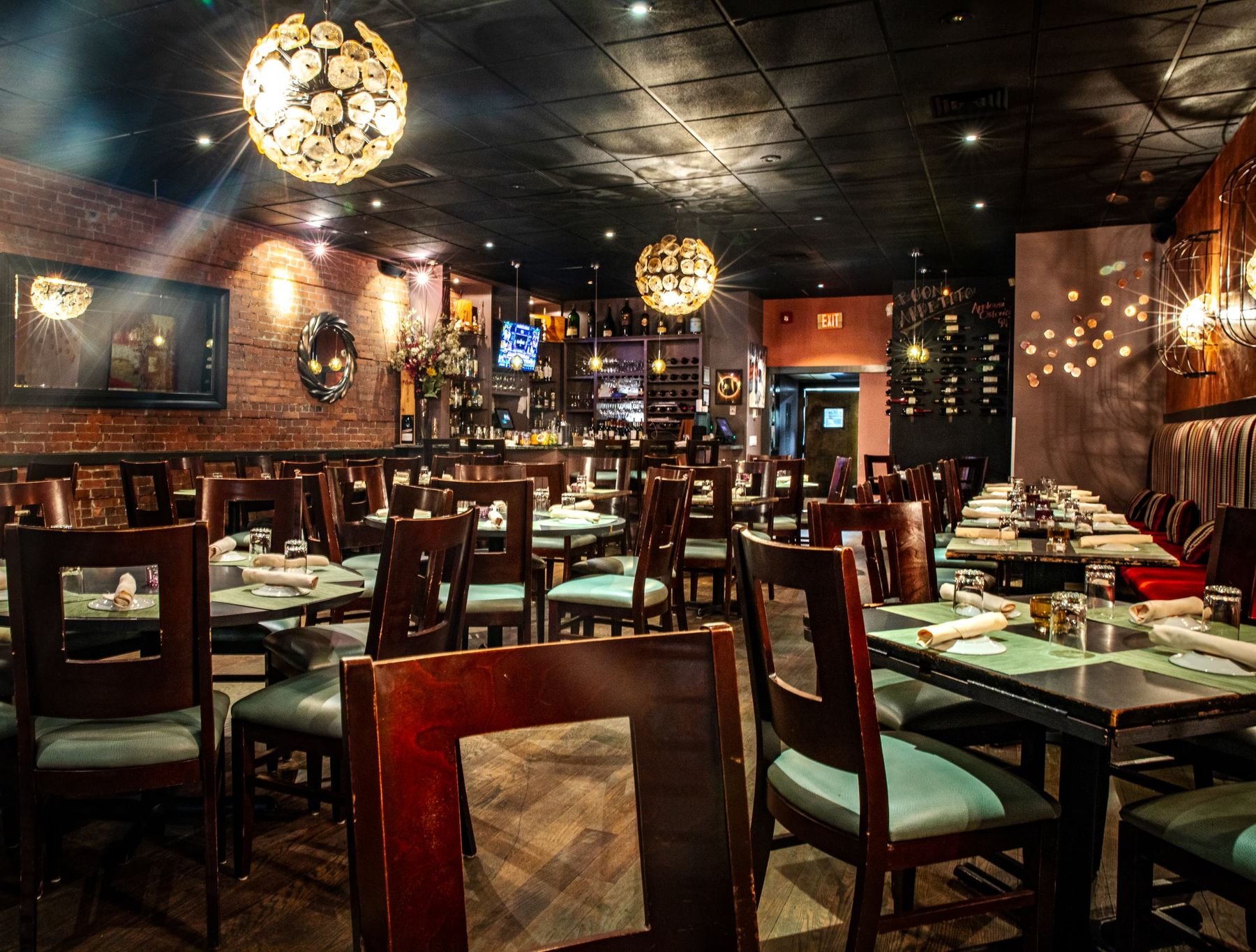 Osteria Applausi restaurant in Old Greenwich, United States