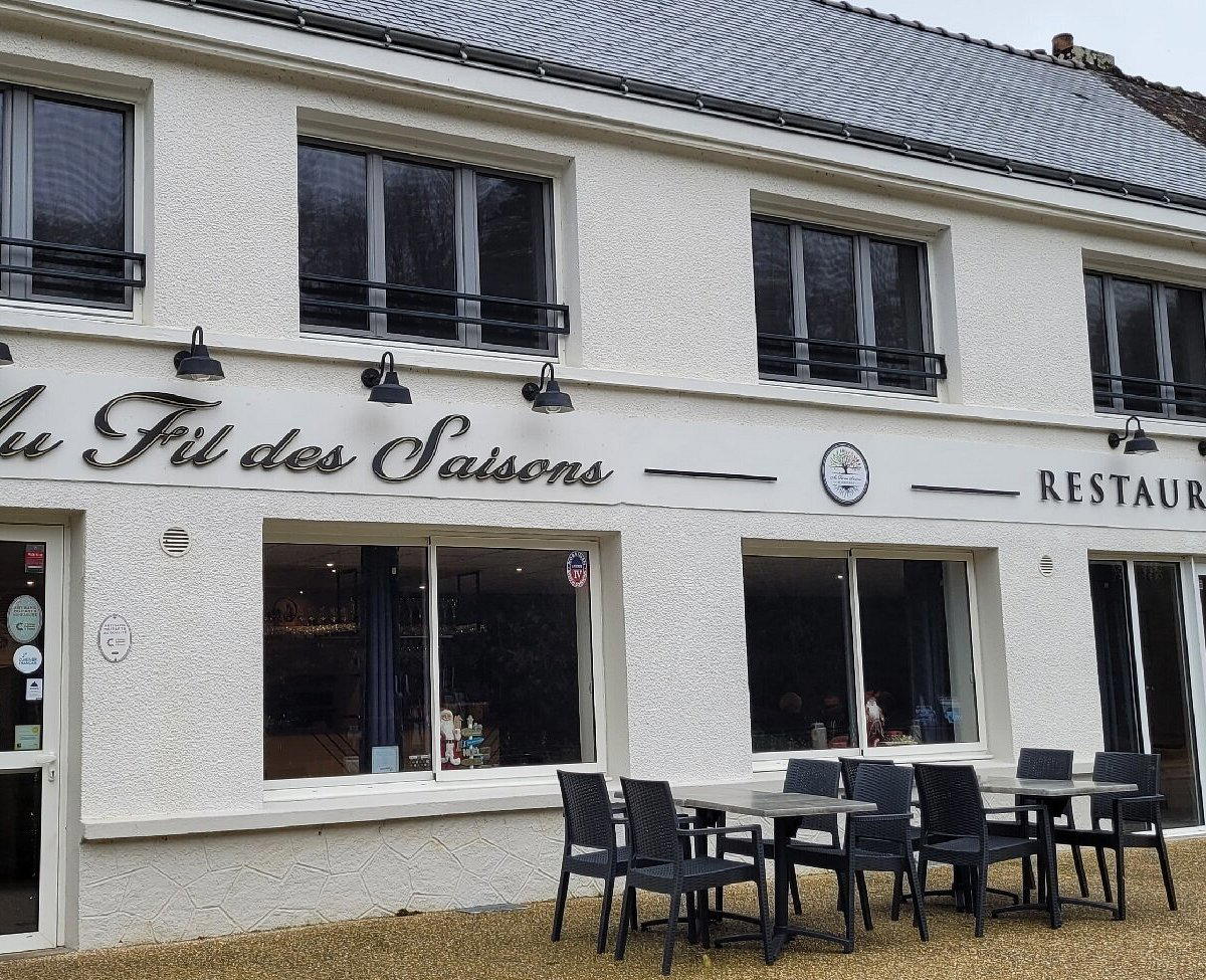Au Fil des Saisons restaurant in Plumeliau, France