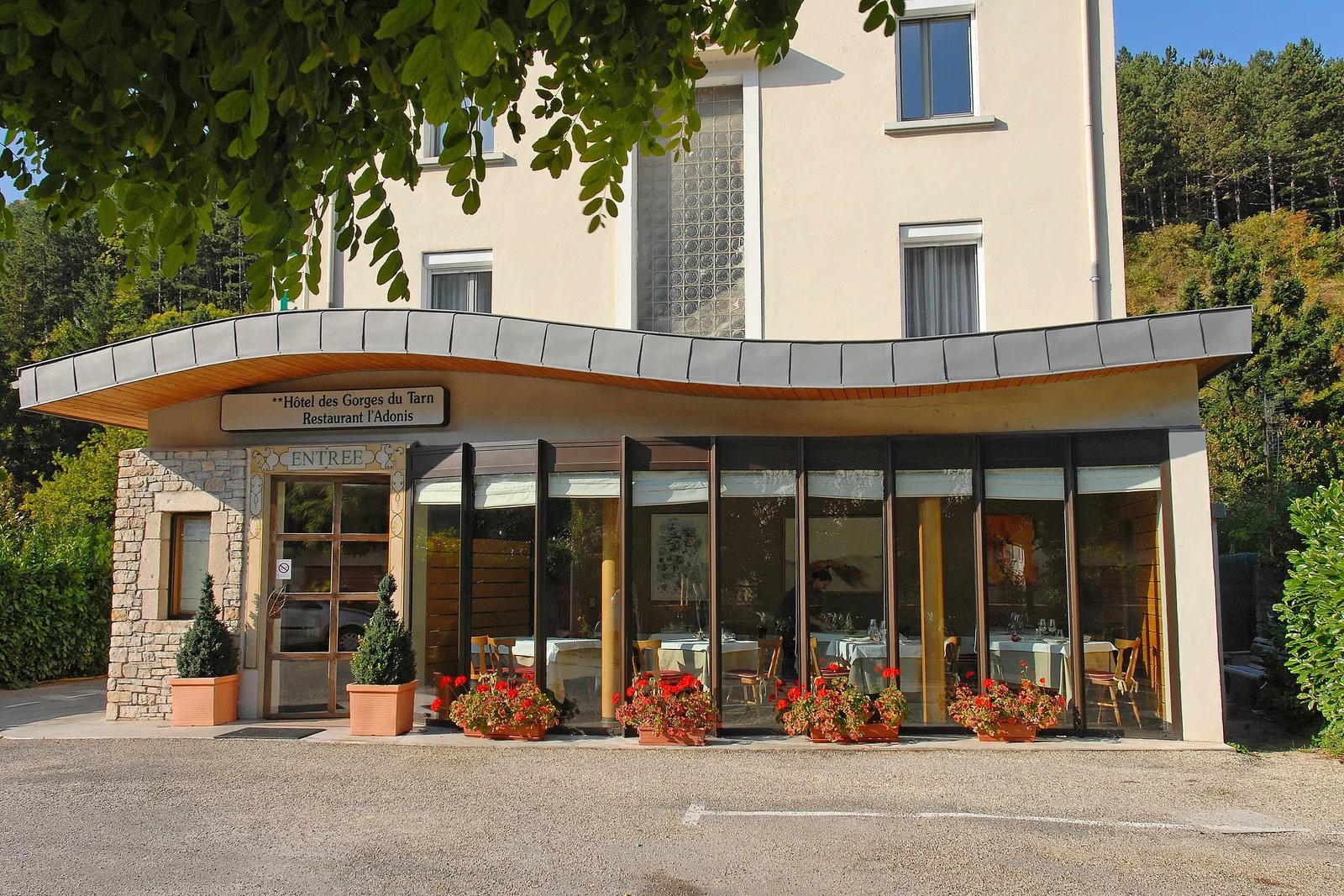 Restaurant l'Adonis restaurant in Florac