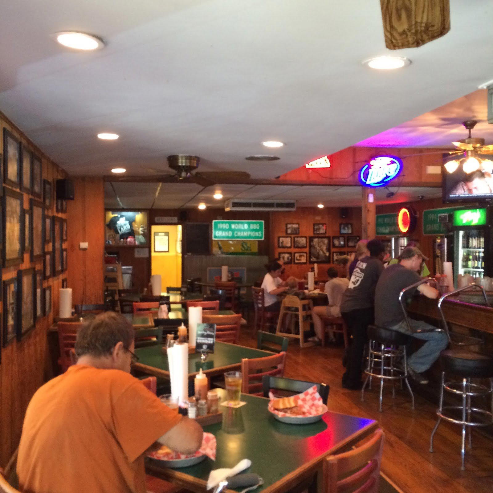 17th Street Barbecue restaurant in Murphysboro