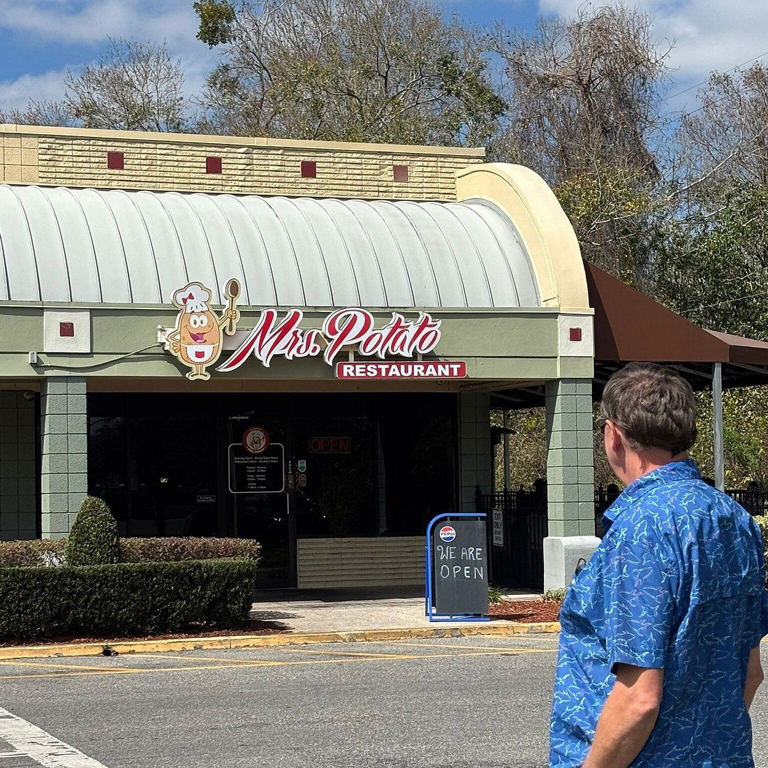 Mrs. Potato Restaurant, Restaurant in Orlando