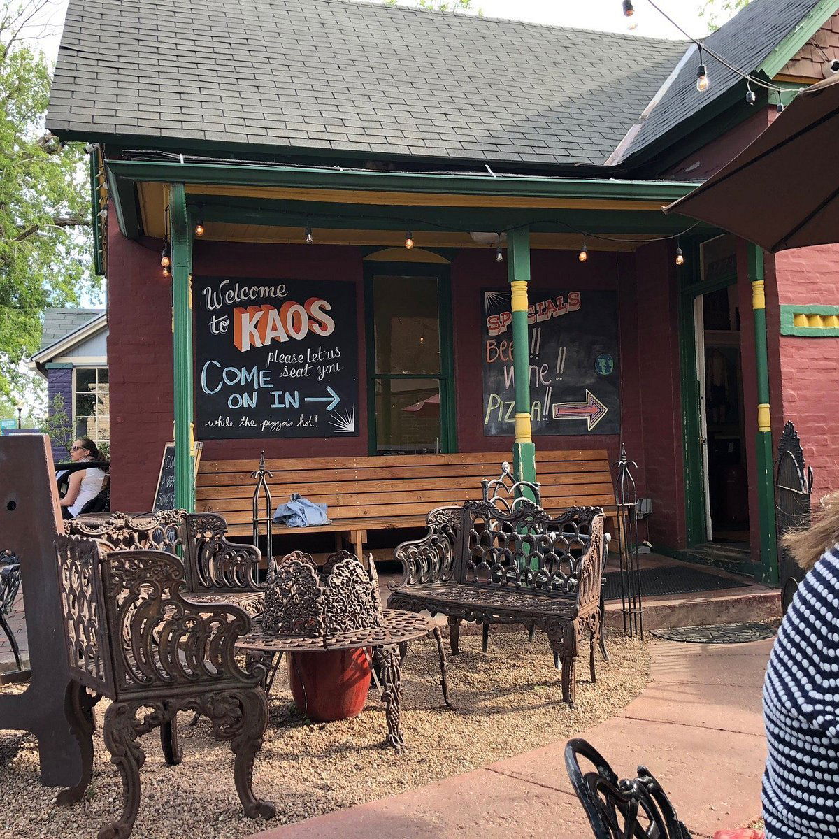 Kaos Pizzeria, Restaurant in Denver
