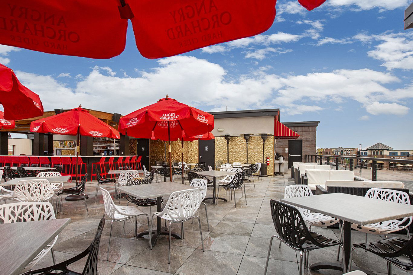 CRAVE - Maple Grove, Restaurant in Maple Grove
