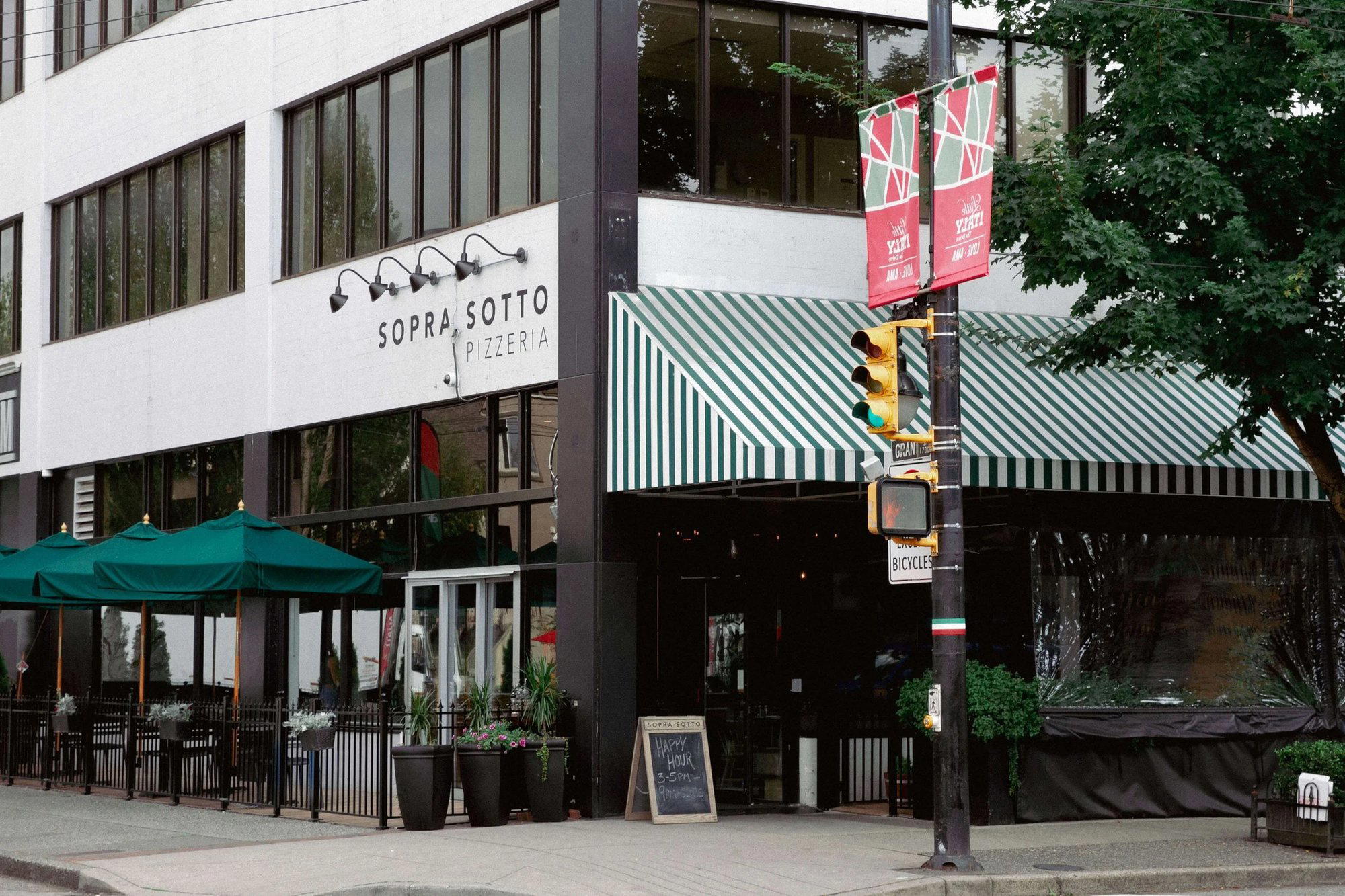 Sopra Sotto Pizzeria restaurant in Vancouver, Canada
