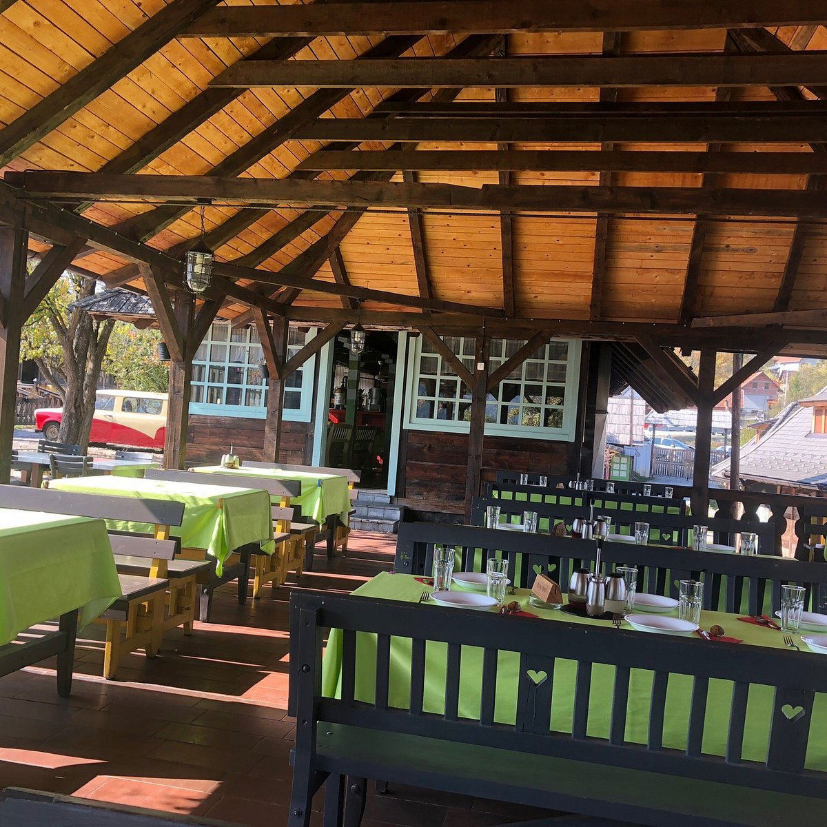 LOTIKA, Restaurant in Mokra Gora
