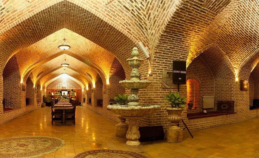 Shahabbasi Restaurant restaurant in ميبد, Iran