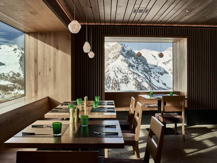 Berghotel Chetzeron, Crans, Switzerland