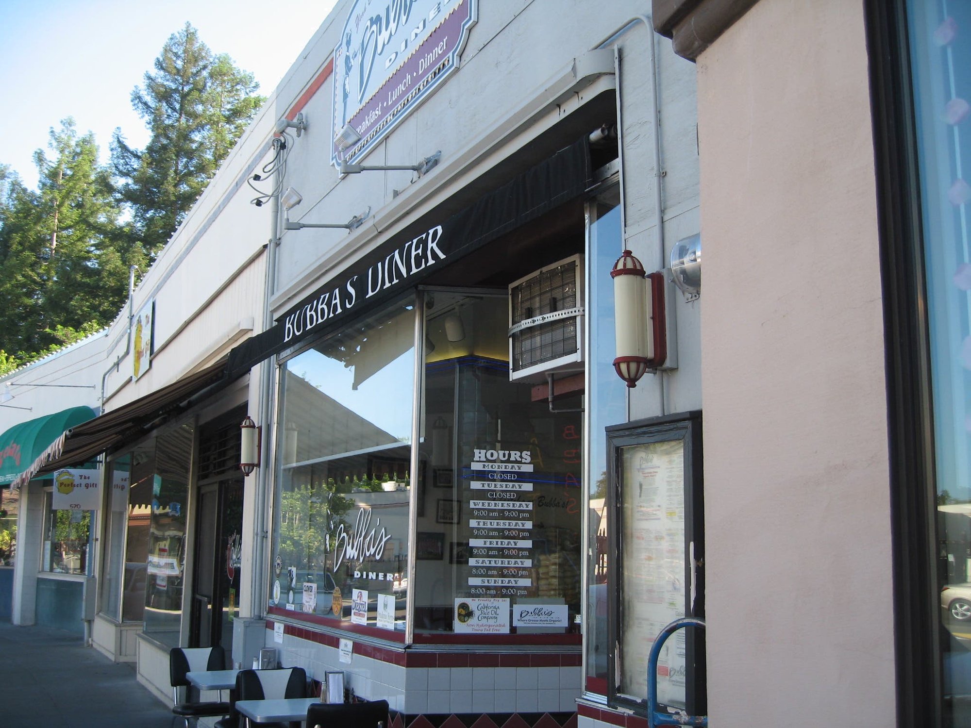 Bubbas Diner, Restaurant in San Anselmo
