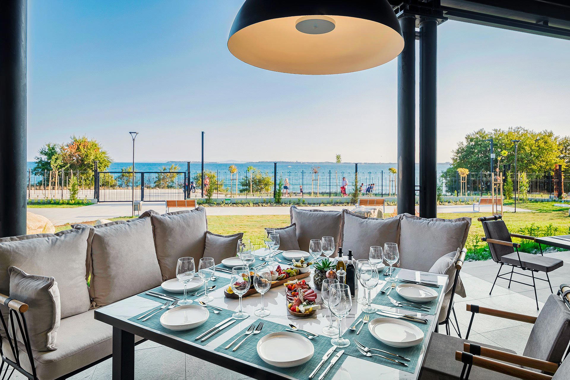 Blanca restaurant in Irakli