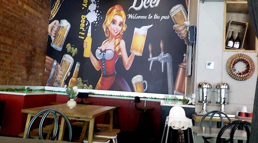 Stubby Cafe, Bar & Restaurant, Restaurant in Melbourne