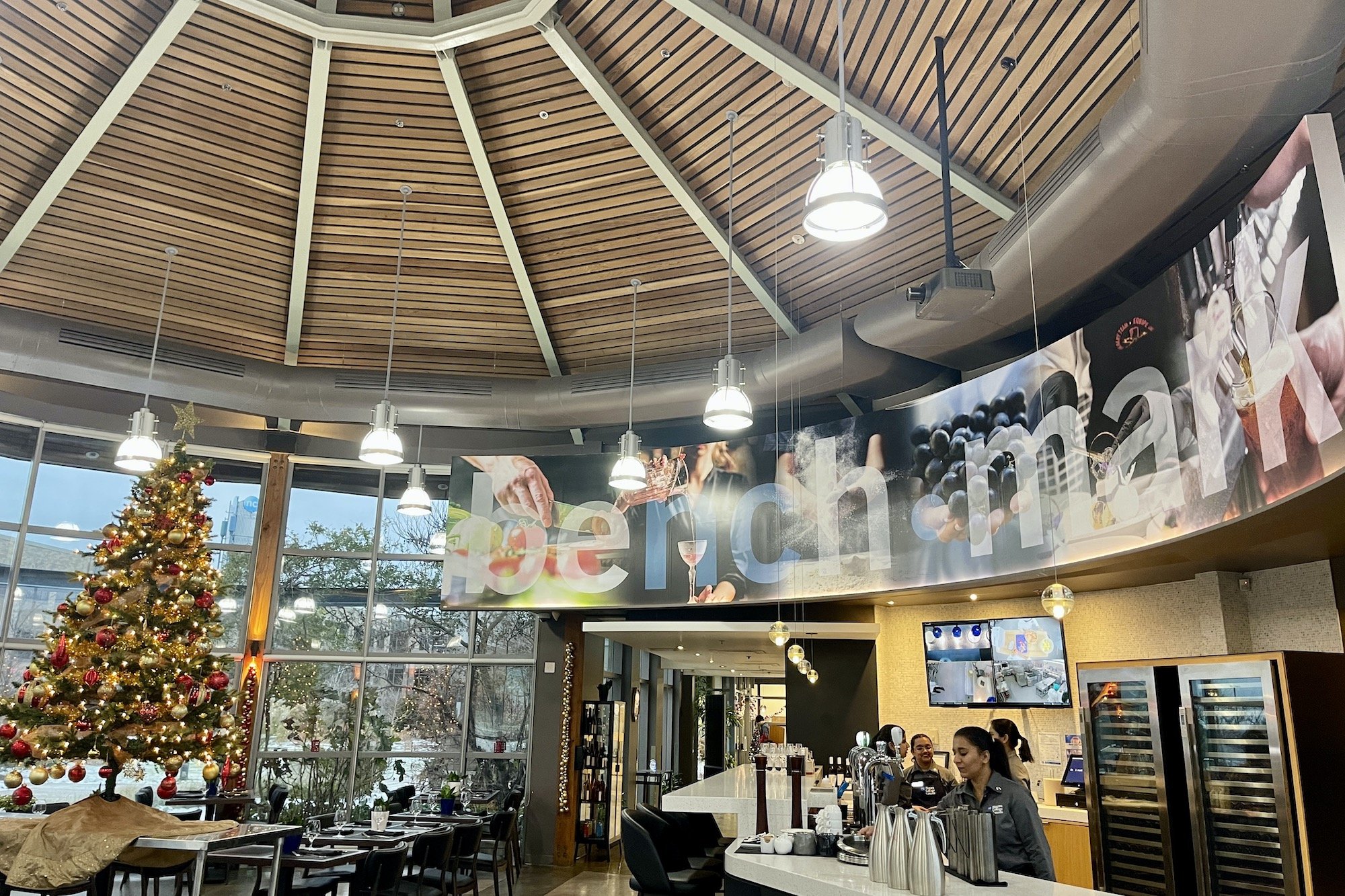 Benchmark restaurant in Niagara On The Lake, Canada