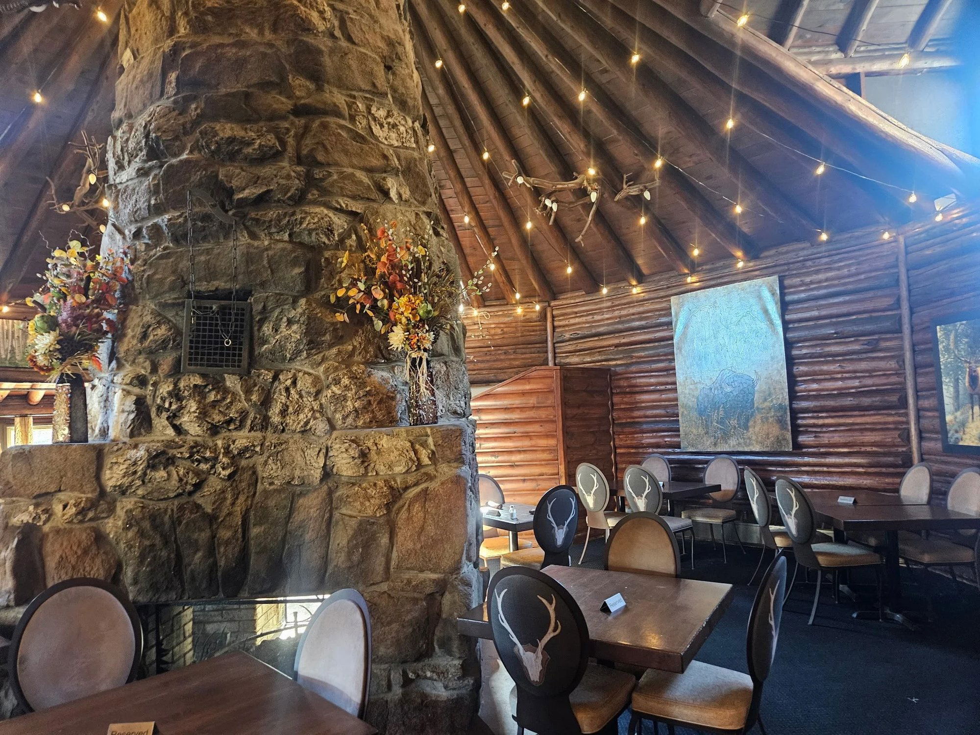 Syd's on the Green, Restaurant in Evergreen