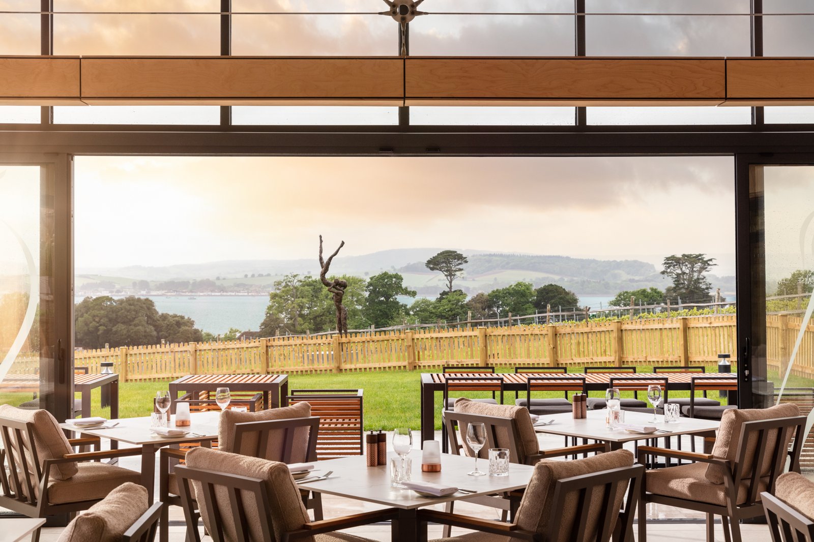 The Pool House Restaurant & Bar