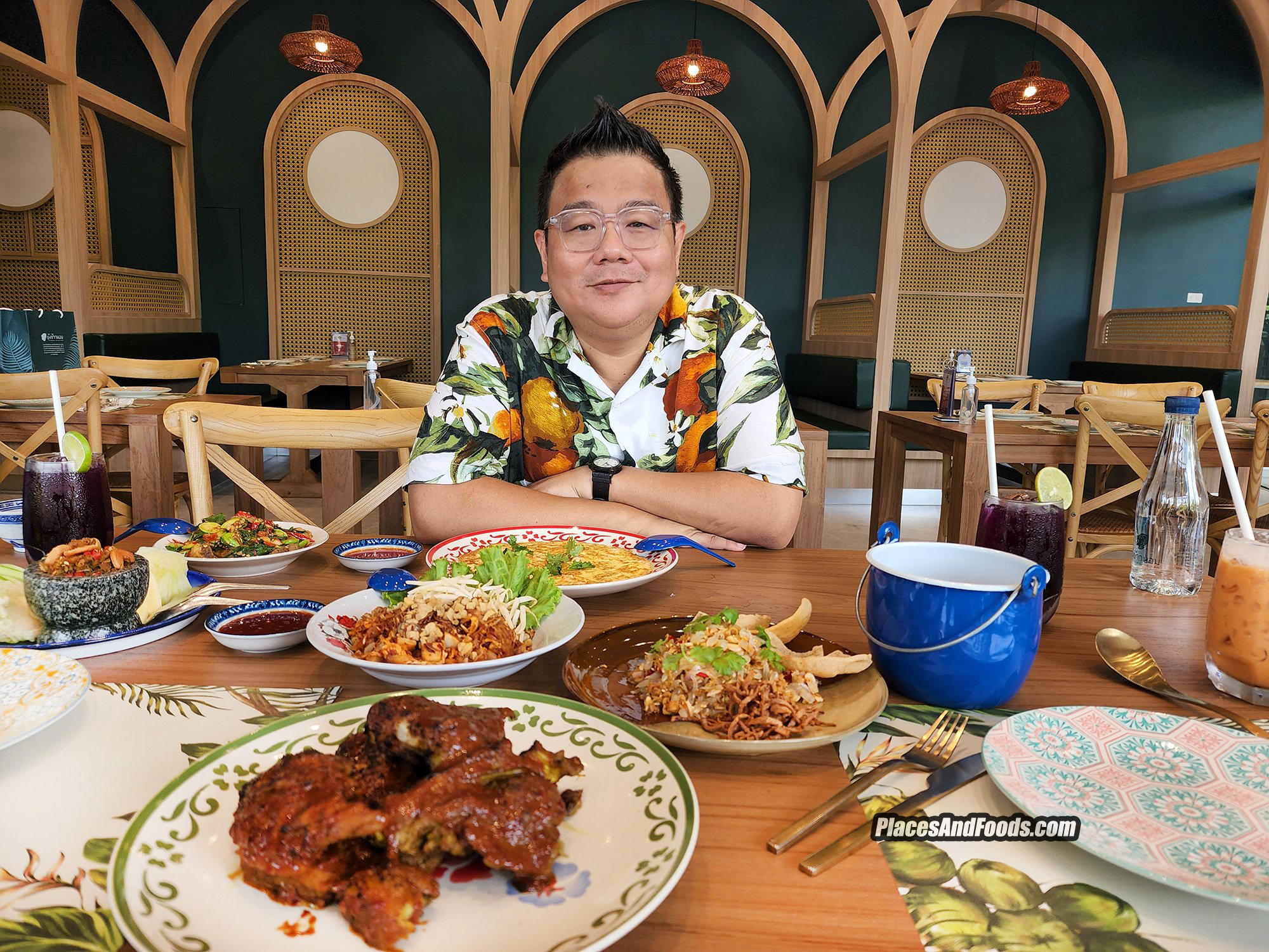 Yoong Khao Hom restaurant in Bangkok, Thailand