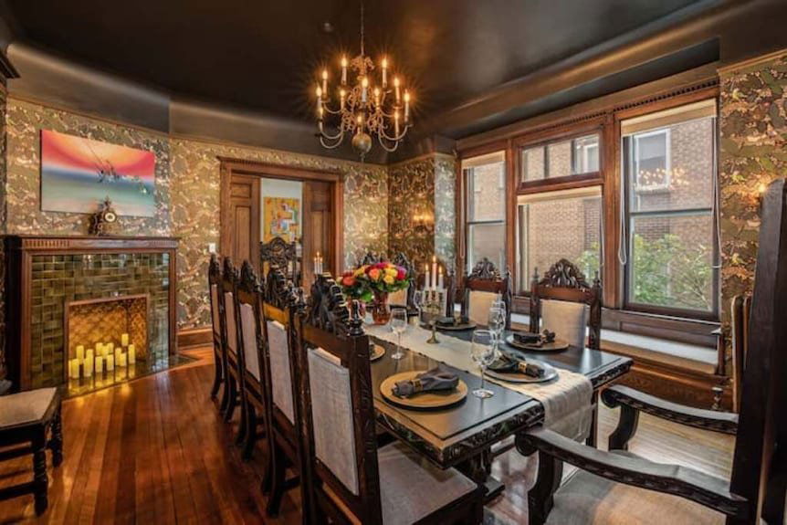 Mansion Dining, Restaurant in Austin