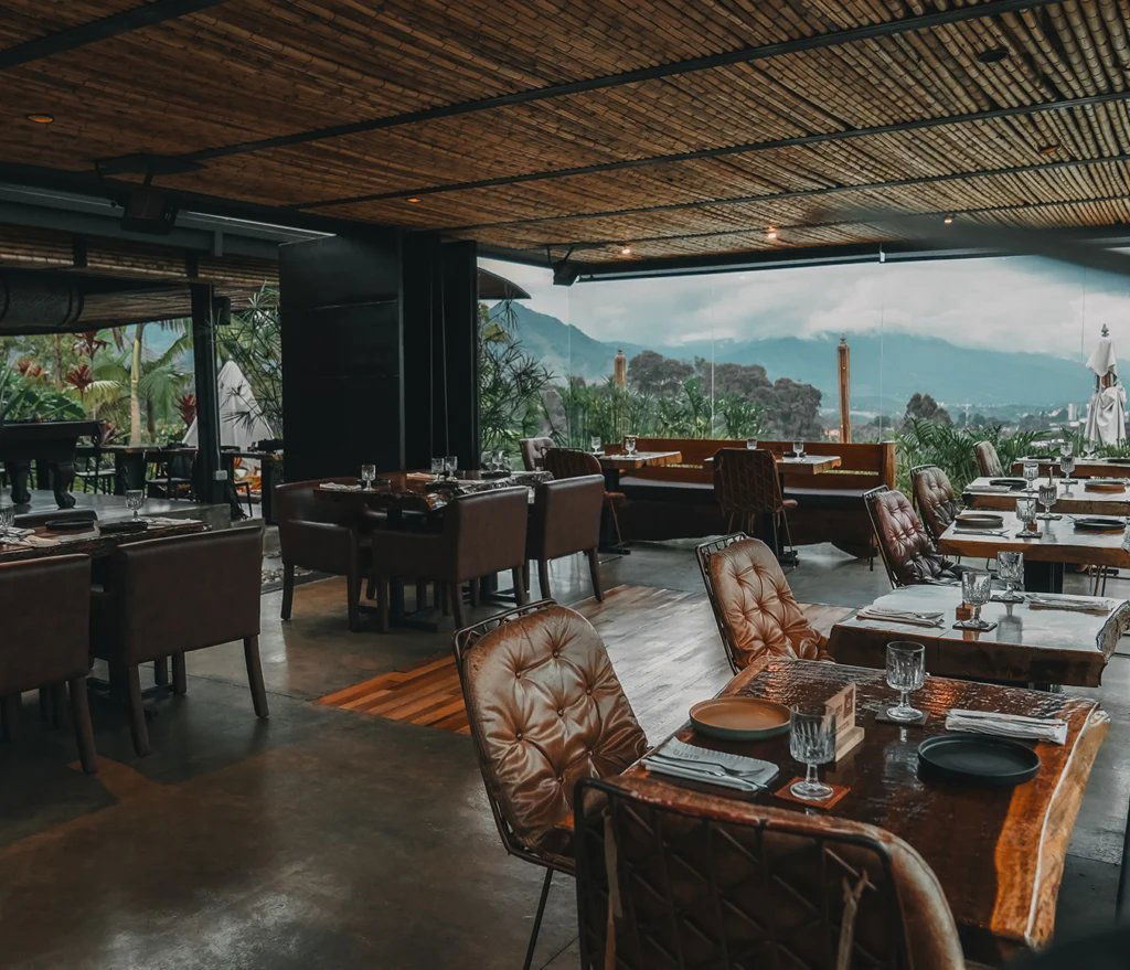 Basto Resto Bar, Restaurant in Armenia