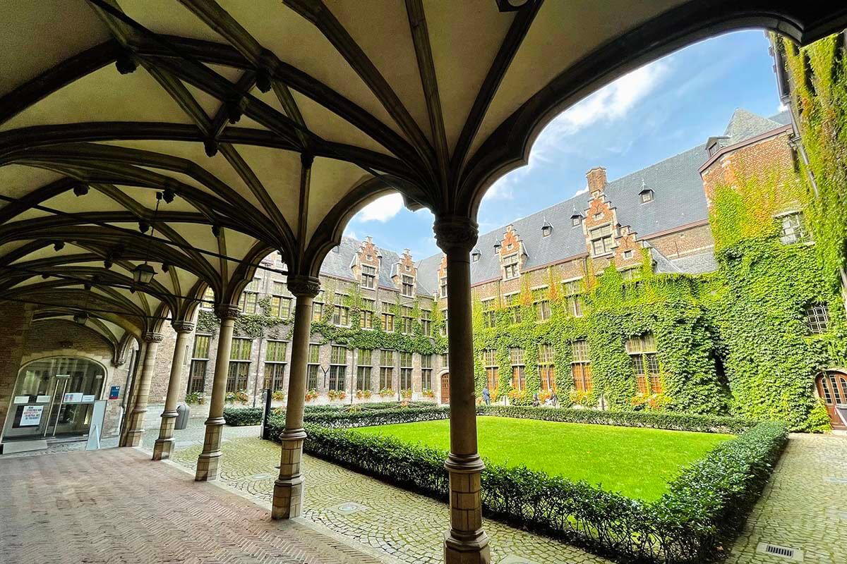 Hidden Garden restaurant in Antwerp, Belgium