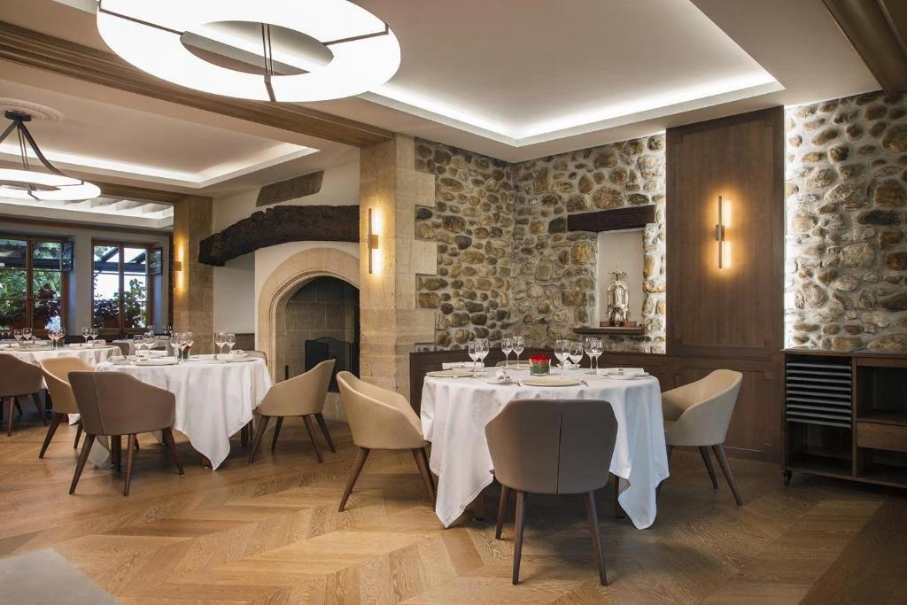 Domaine de Châteauvieux restaurant in Peney-Dessus