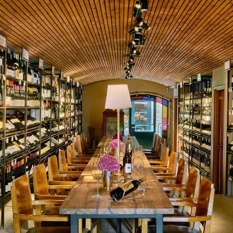 Privé Dining, Restaurant in Santorini