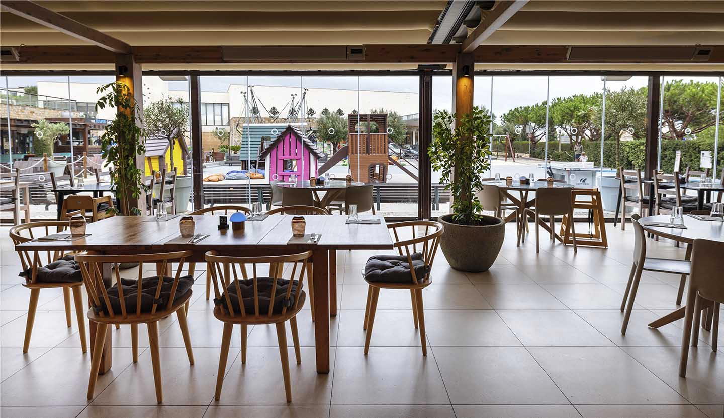 Os Gambozinos restaurant in Sagres, Portugal