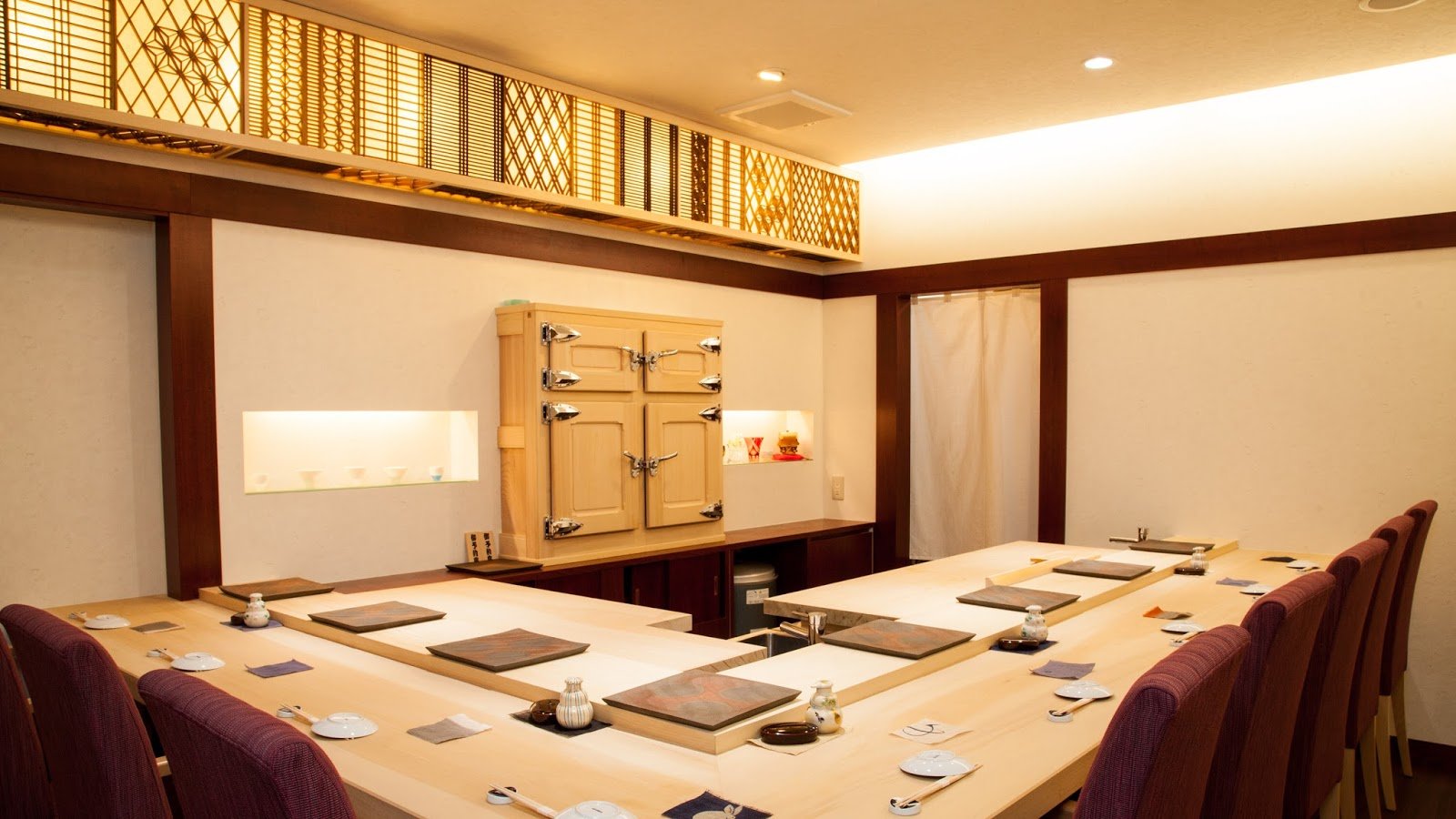 Kyodaizushi restaurant in Niigata, Japan