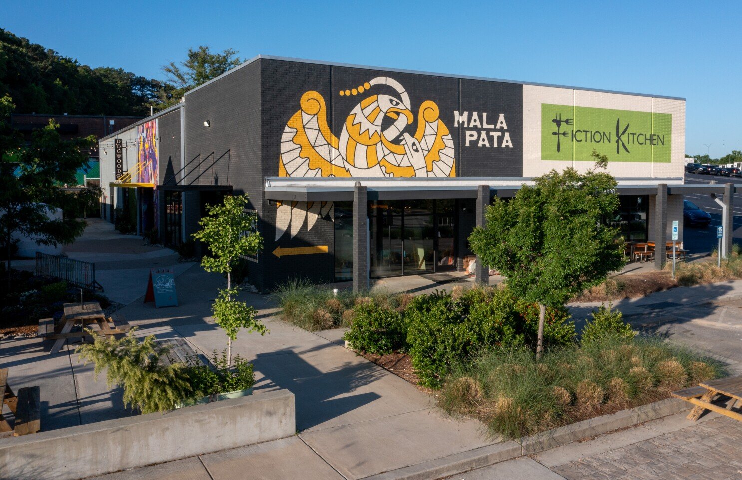 Mala Pata, Raleigh, United States