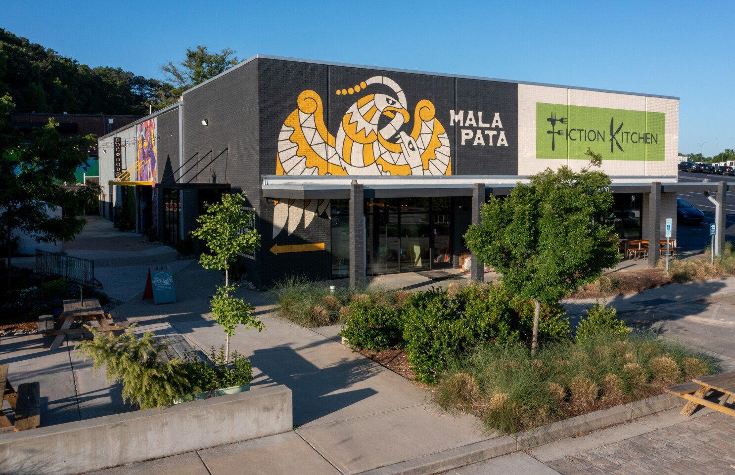 Mala Pata, Raleigh, United States