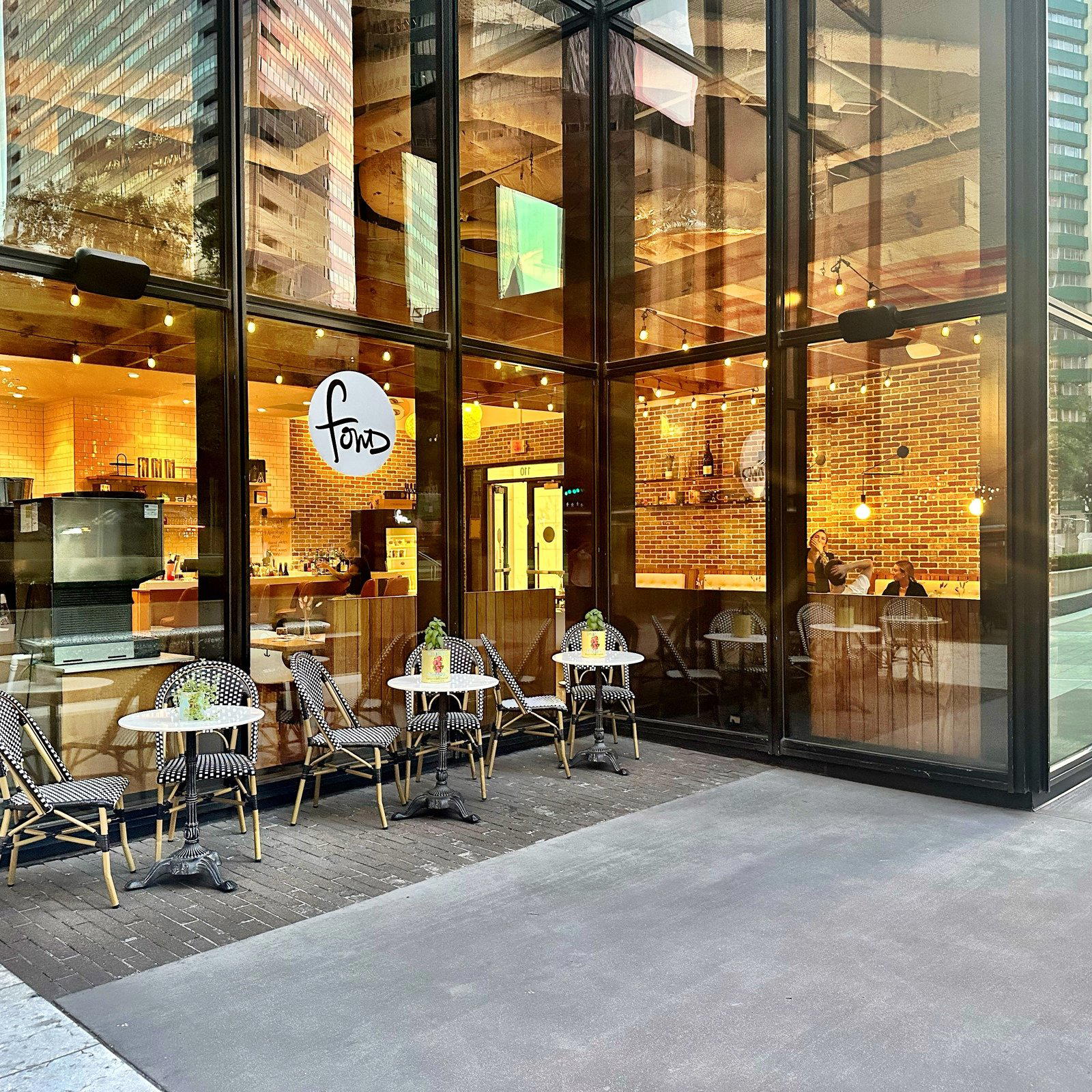 Fond, Dallas, United States